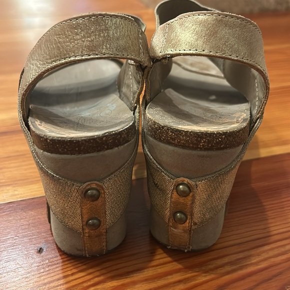 OTBT - Picture 4 of 5